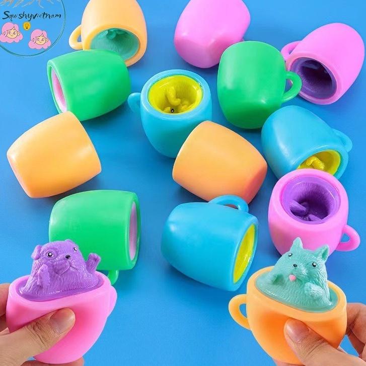 CON CHÓ PUG TRỐN TRONG TÁCH TRÀ Squishy Mochi mềm mịn dễ thương chân thực giảm stress co dãn đàn hồi ngộ nghĩnh