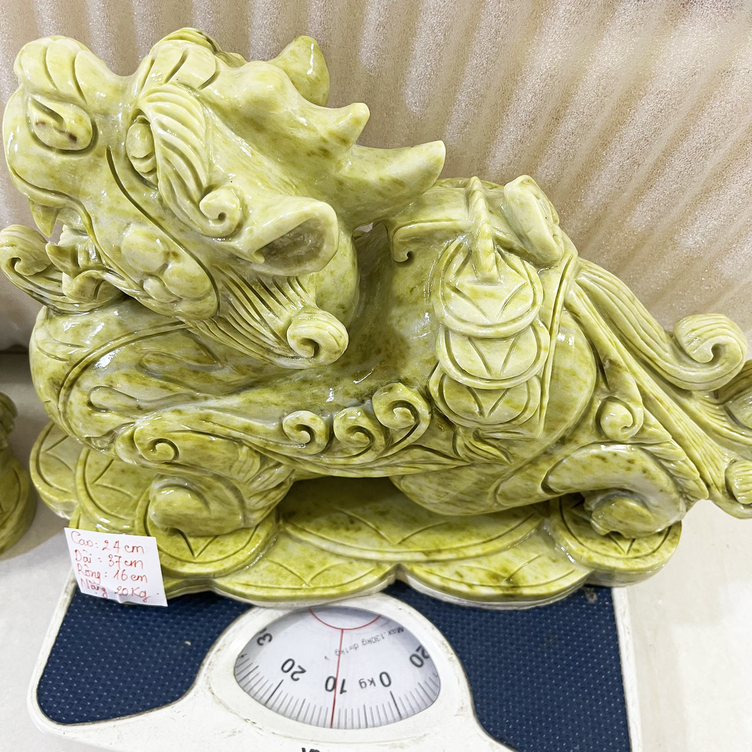 Cặp Đôi Tỳ Hưu Đứng Đá Ngọc Serpentine Xanh - 30 Cm - Mx