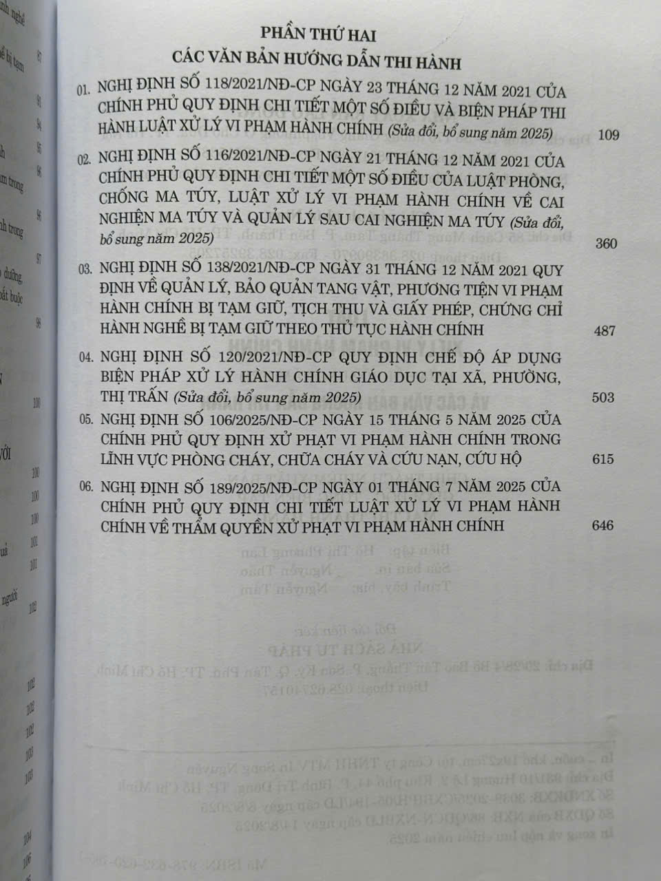Sách Luật Xử Lý Vi Phạm Hành Chính sđ, bs năm 2025 và Các Văn Bản Hướng Dẫn Thi Hành - V2653TA