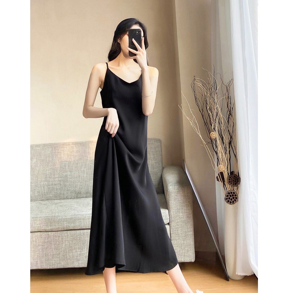 Đầm maxi hai dây cổ tim dáng dài đũi xước hai màu đen be