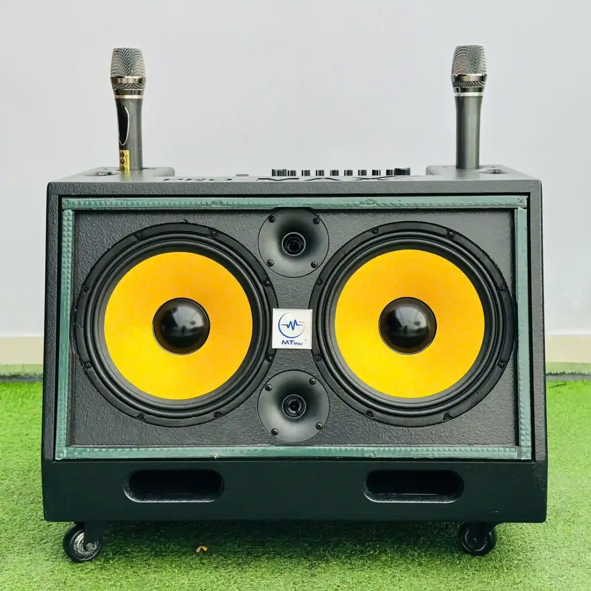 Loa Kéo Karaoke 2025 MTMAX K28 Pro - 2 Bass25 Ấm Uy Lực Công Suất 500W Hệ Thống 6 Loa 3 Đường Tiếng Bass, Trung, Treble Âm Thanh Đa Hướng Bộ Nút Chỉnh Dạng Kim Cương Sang Trọng Kèm 2 Micro Hát Nhẹ Vang Sâu hàng nhập khẩu