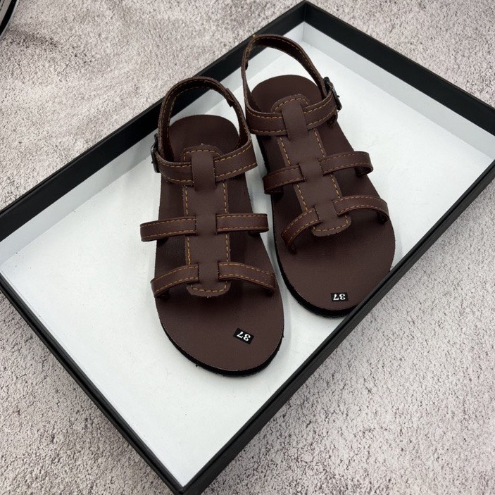 Dép sandal Nữ quai da mềm Đế bệt Cao Su ôm chân LYNA Sandal mã SD051 - Nâu