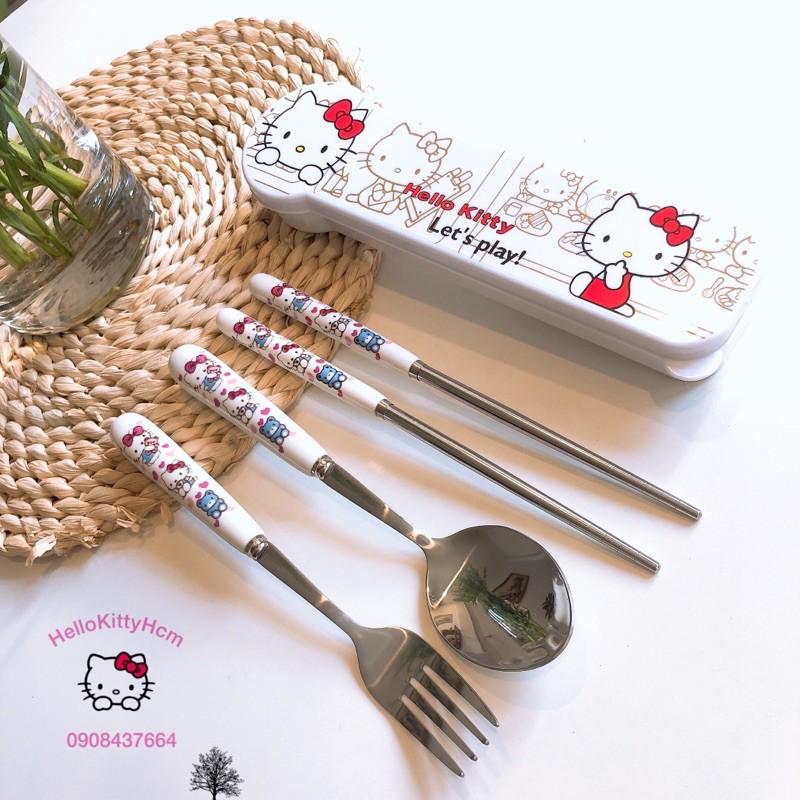 Bộ muỗng nĩa inox cán sứ có hộp HelloKitty