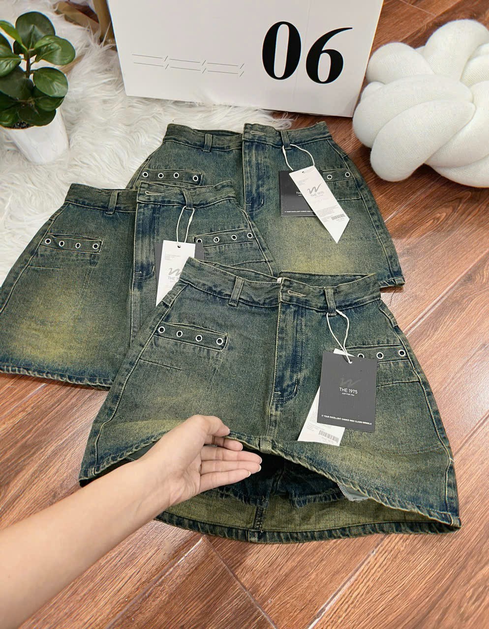 Chân váy chữ a dáng ngắn Cun Fashion chất liệu jean cotton dày dặn,size S/M/L chuẩn form, kèm lót trong thời trang MQC5