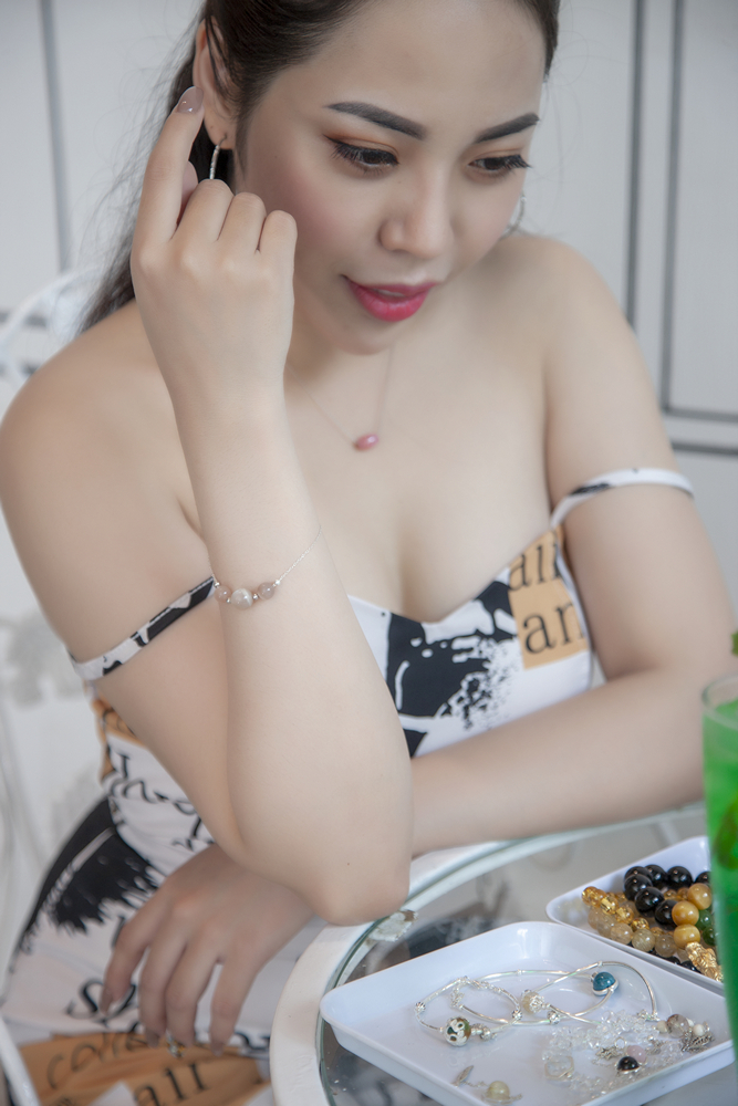 Lắ Tay Phong Thủy Đá Xà Cừ - Hắc Nguyệt Quang Thiên Nhiên Mix Bạc LT006