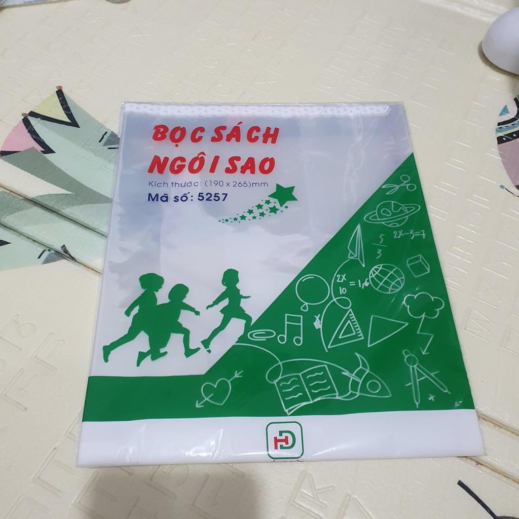 Bọc sách giáo khoa và bọc vở oly Hùng Đức