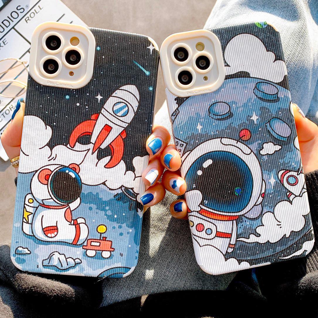 Ốp điện thoại hình phi hành gia dành cho Iphone