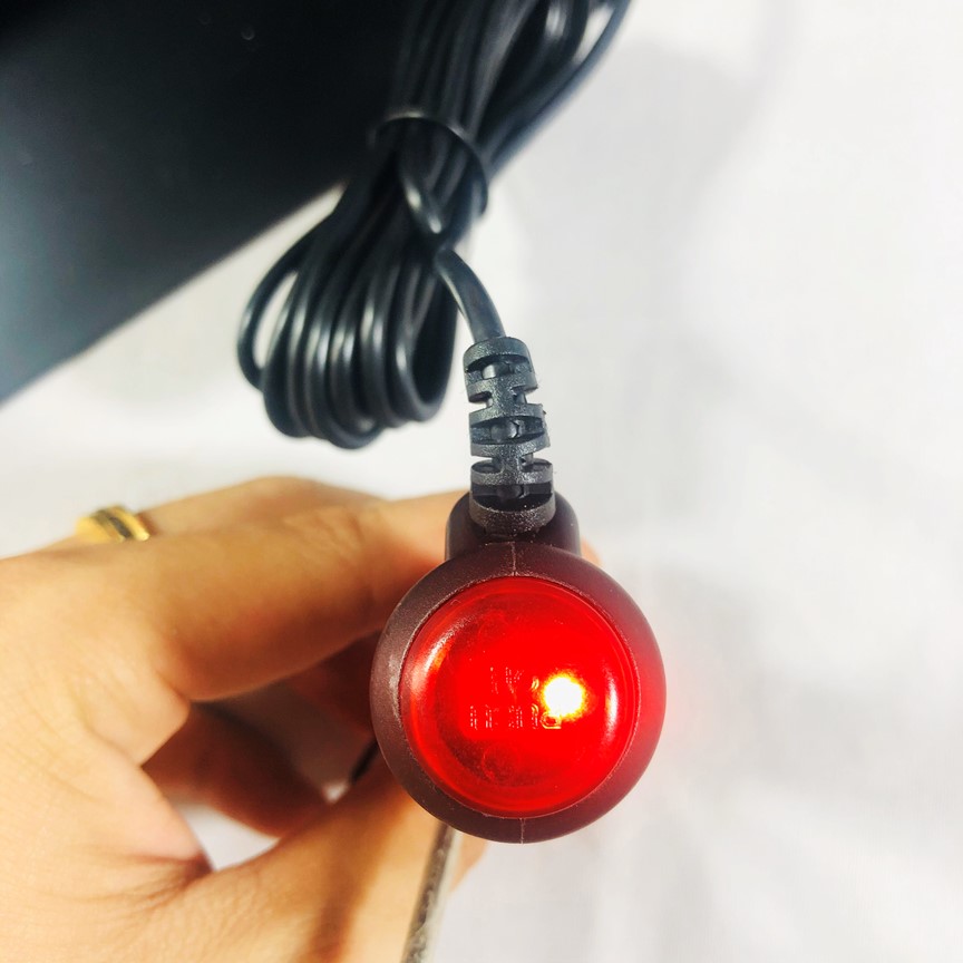 Đèn led báo động xanh đỏ dán kính xe , nắp capo xe ô tô