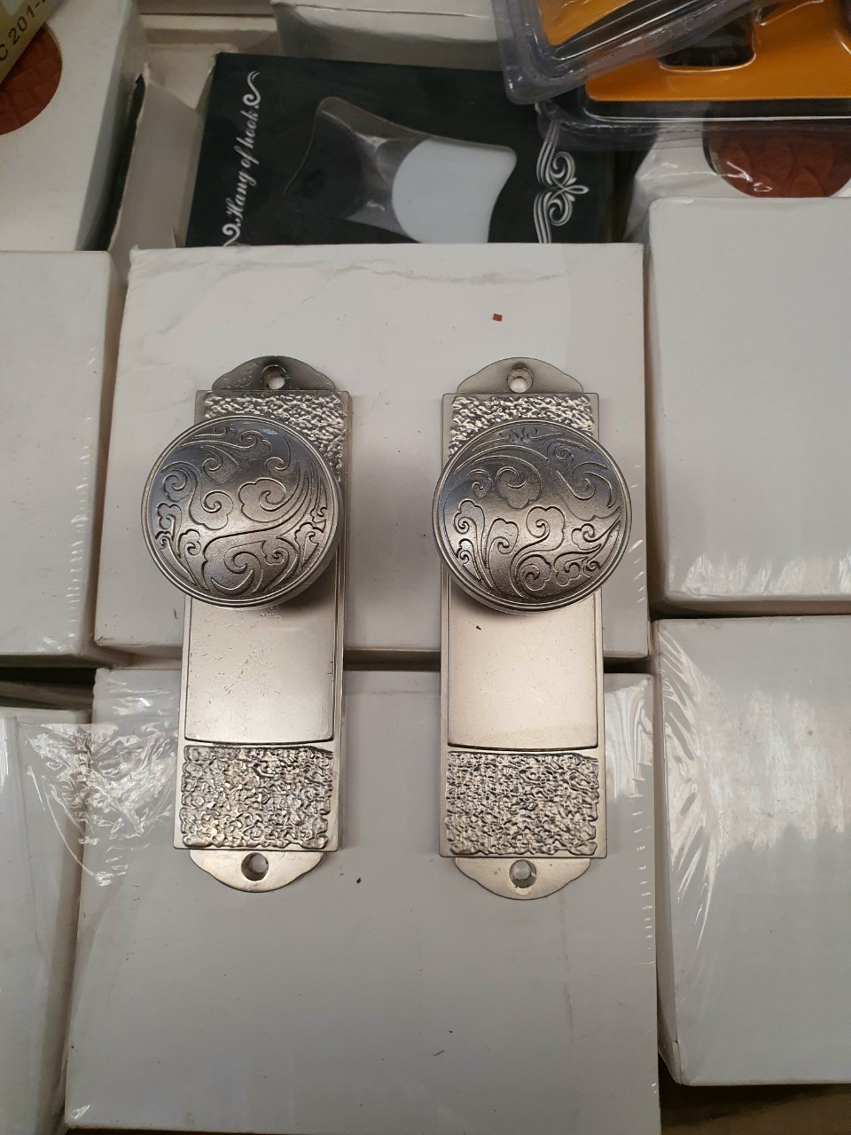 Nút vén rèm cao cấp