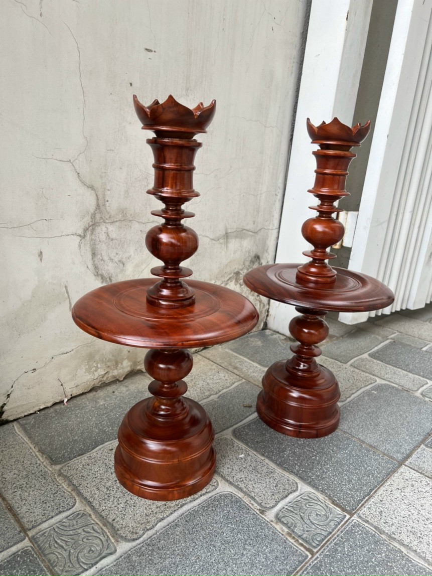 Cặp chân đèn gỗ tràm đặt bàn gia tiên ,chân đèn gỗ cao 40-50-60 cm