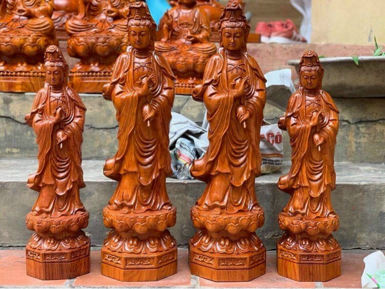 Tượng phật quan thế âm bồ tát đứng trên đài sen bằng gỗ hương đá kt 60×18×17cm