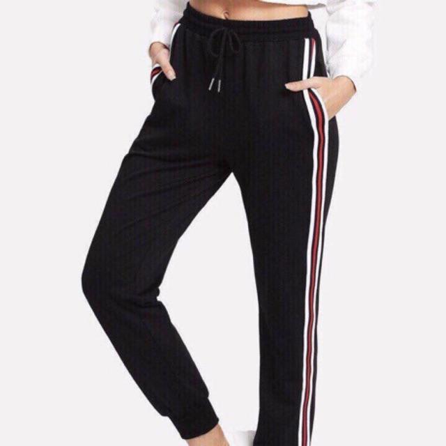 Jogger phối viền