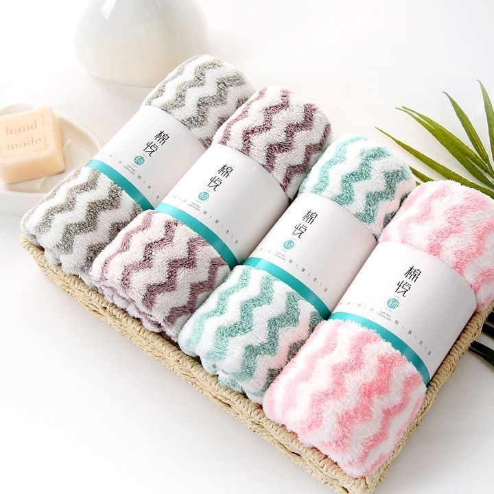 Combo 4 Khăn Mặt Lông Cừu Hàn Quốc Siêu Thấm Hút Cực Mịn - 30x50 cm - Kẻ Zic Zac Nhỏ