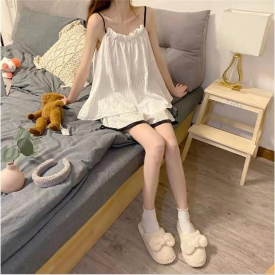 Set đồ ngủ hai dây thiết kế cổ nhún đáng yêu S007