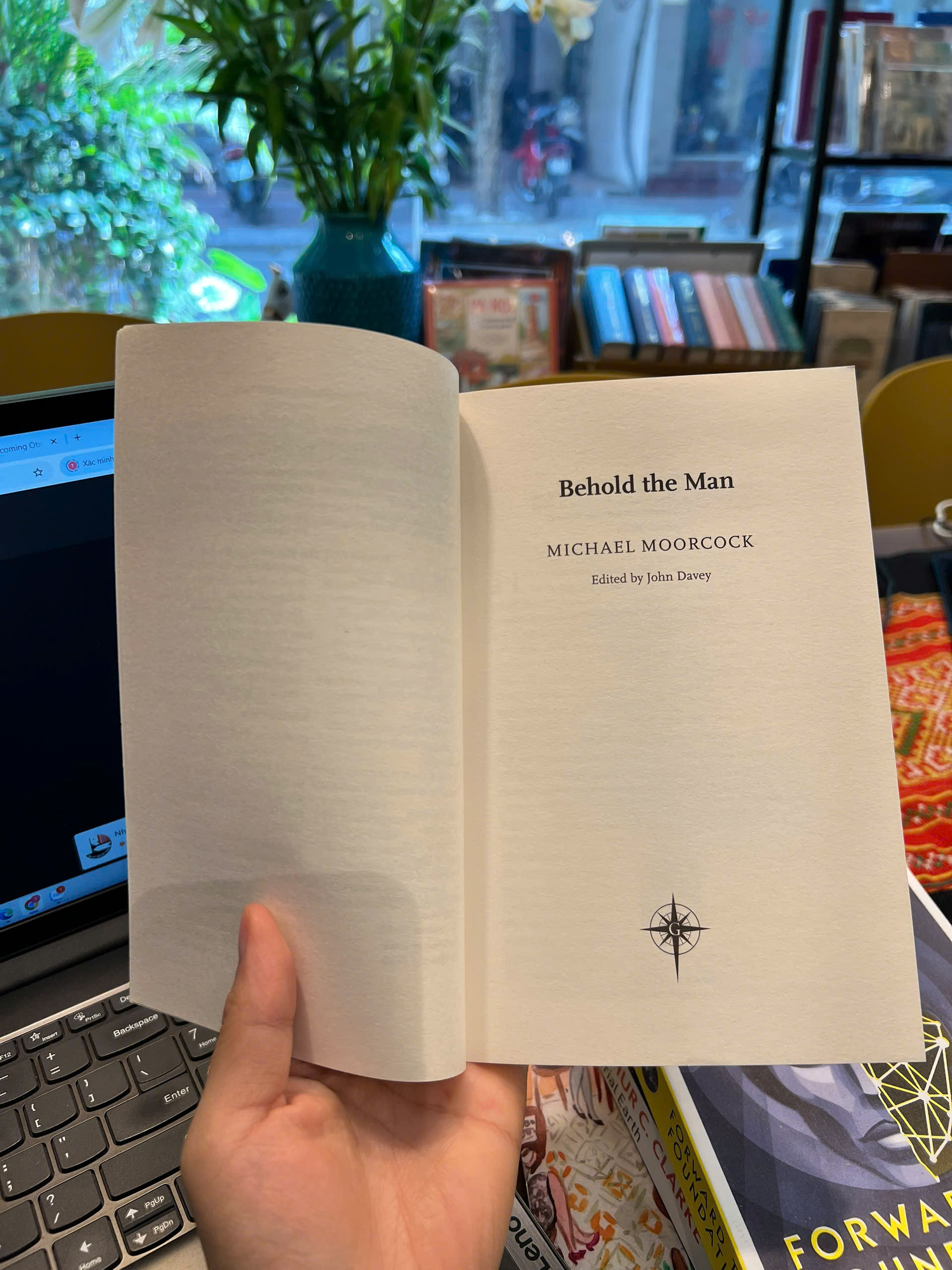 Sách - Behold The Man by Michael Moorcock | Science Fiction / Time Travel / Ngoại văn Nhập khẩu