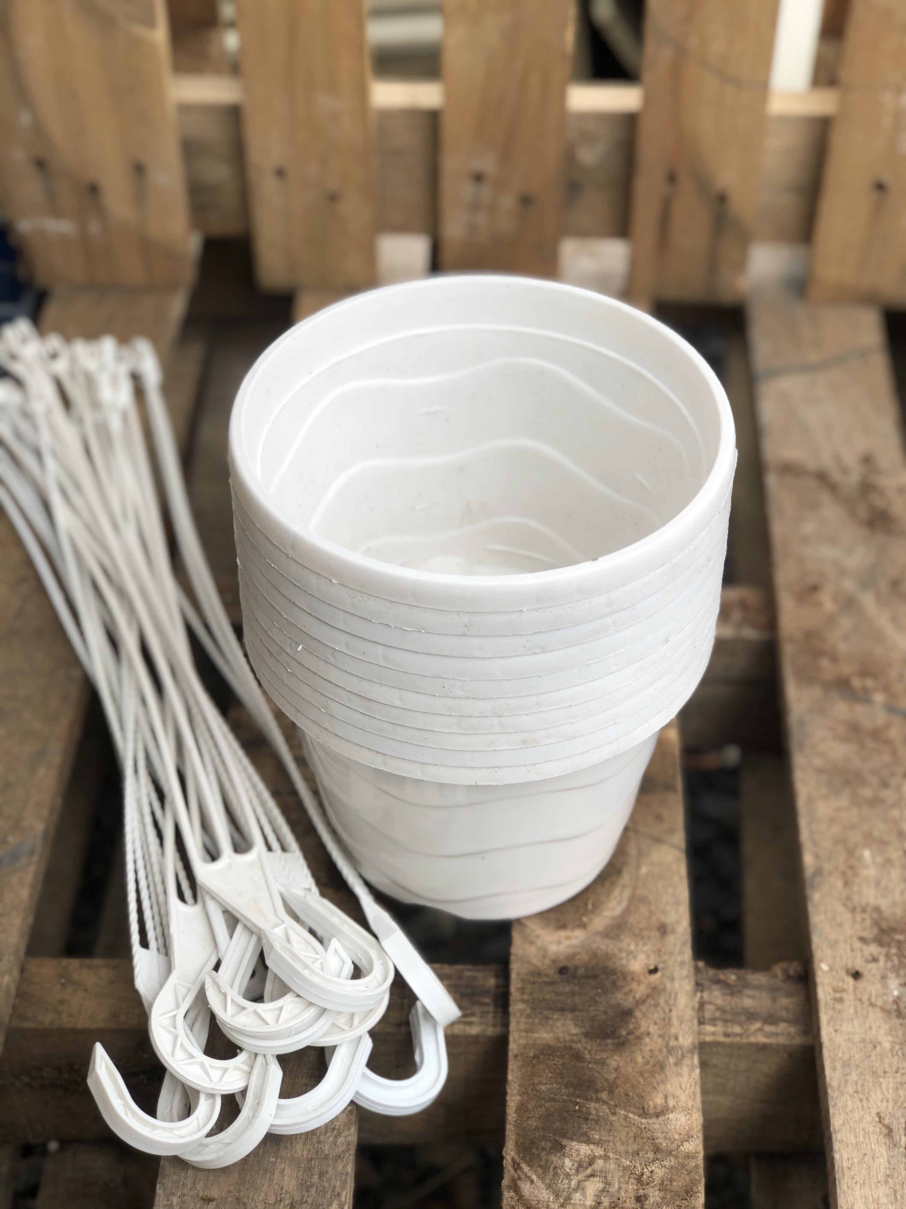 Bộ 10 chậu treo trồng cay kích thước fi 20 x 15 cm