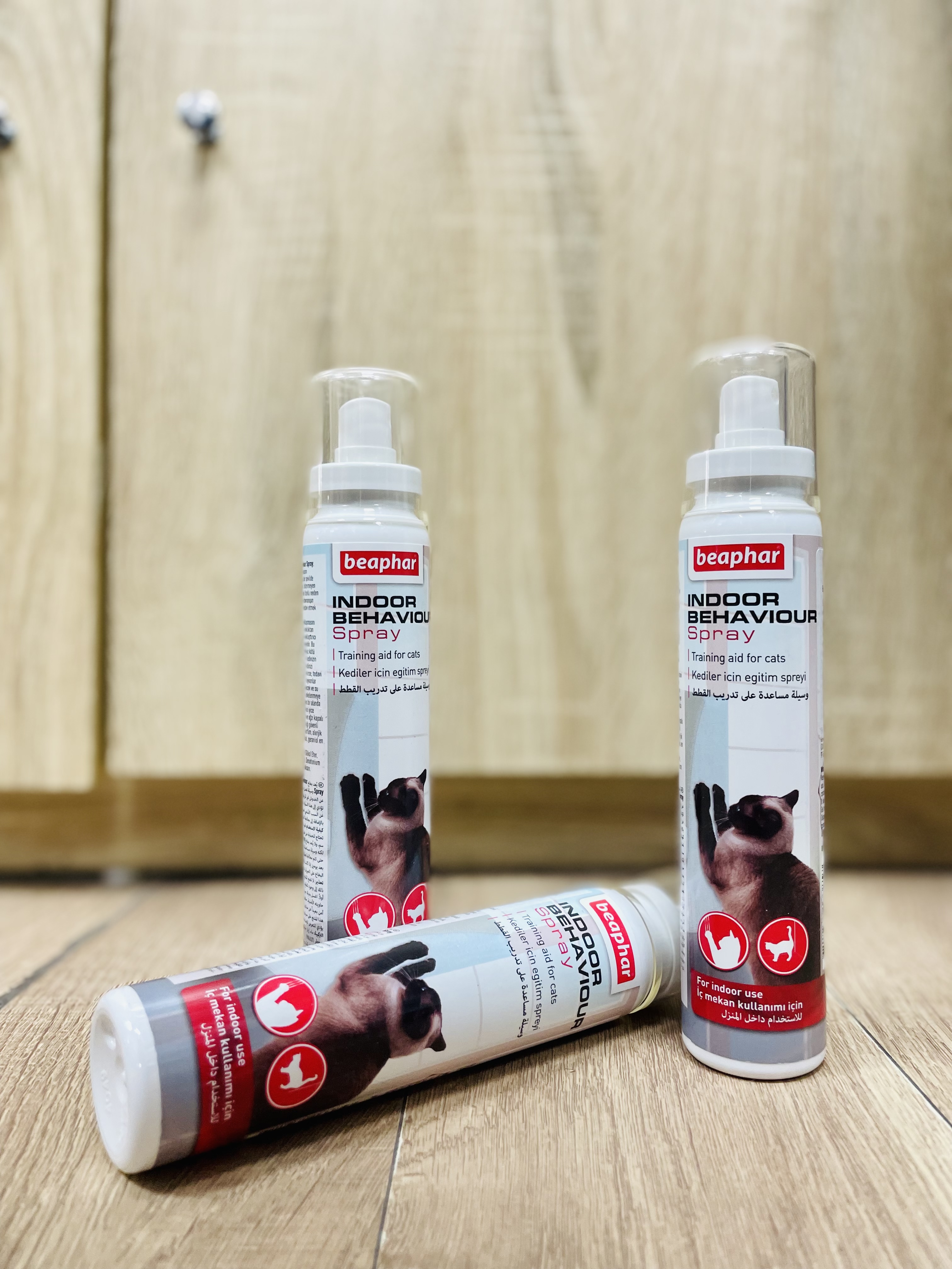 Bình xịt chống chó mèo phá đồ Beaphar Indoor Behaviour Spray