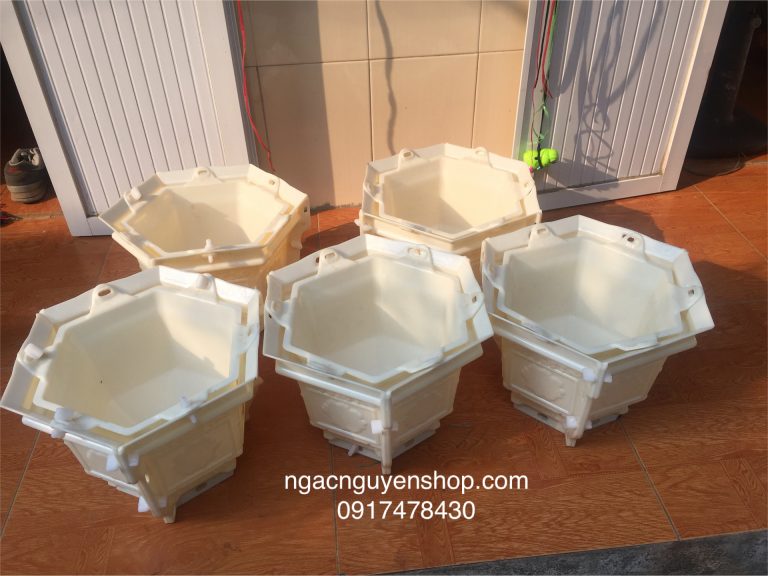 Khuôn đúc chậu lục giác rộng 30 cao 22 mẫu hoa kèm chân quỳ nhựa abs hàng dày dặn