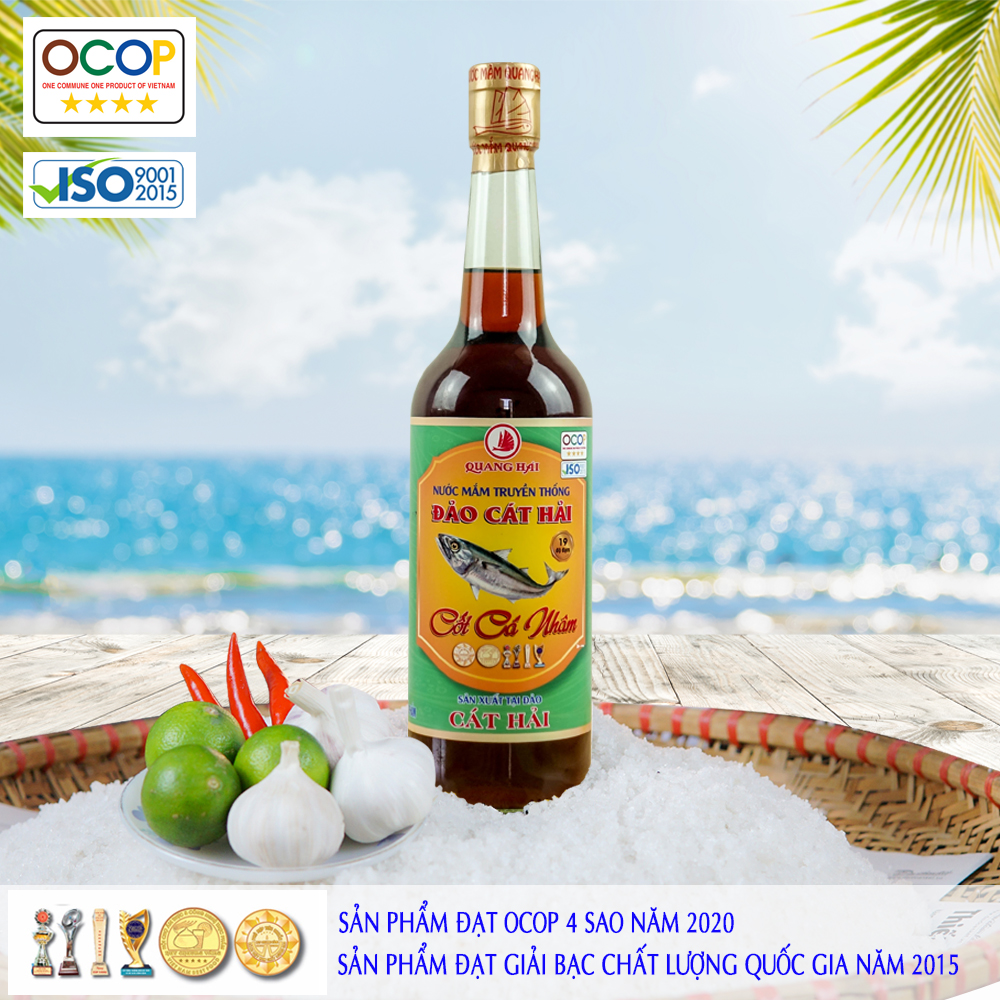 Nước Mắm Truyền Thống Cát Hải - Quang Hải, loại Cốt Cá Nhâm 19ºN, chai 650ml