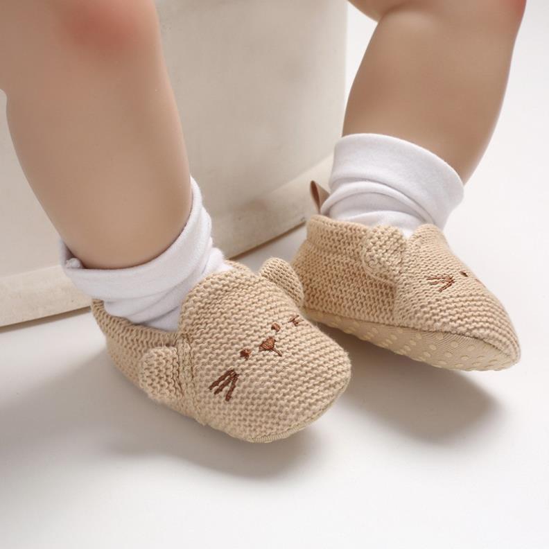 Giày tập đi vải len mềm mại, họa tiết hình chuột cho bé