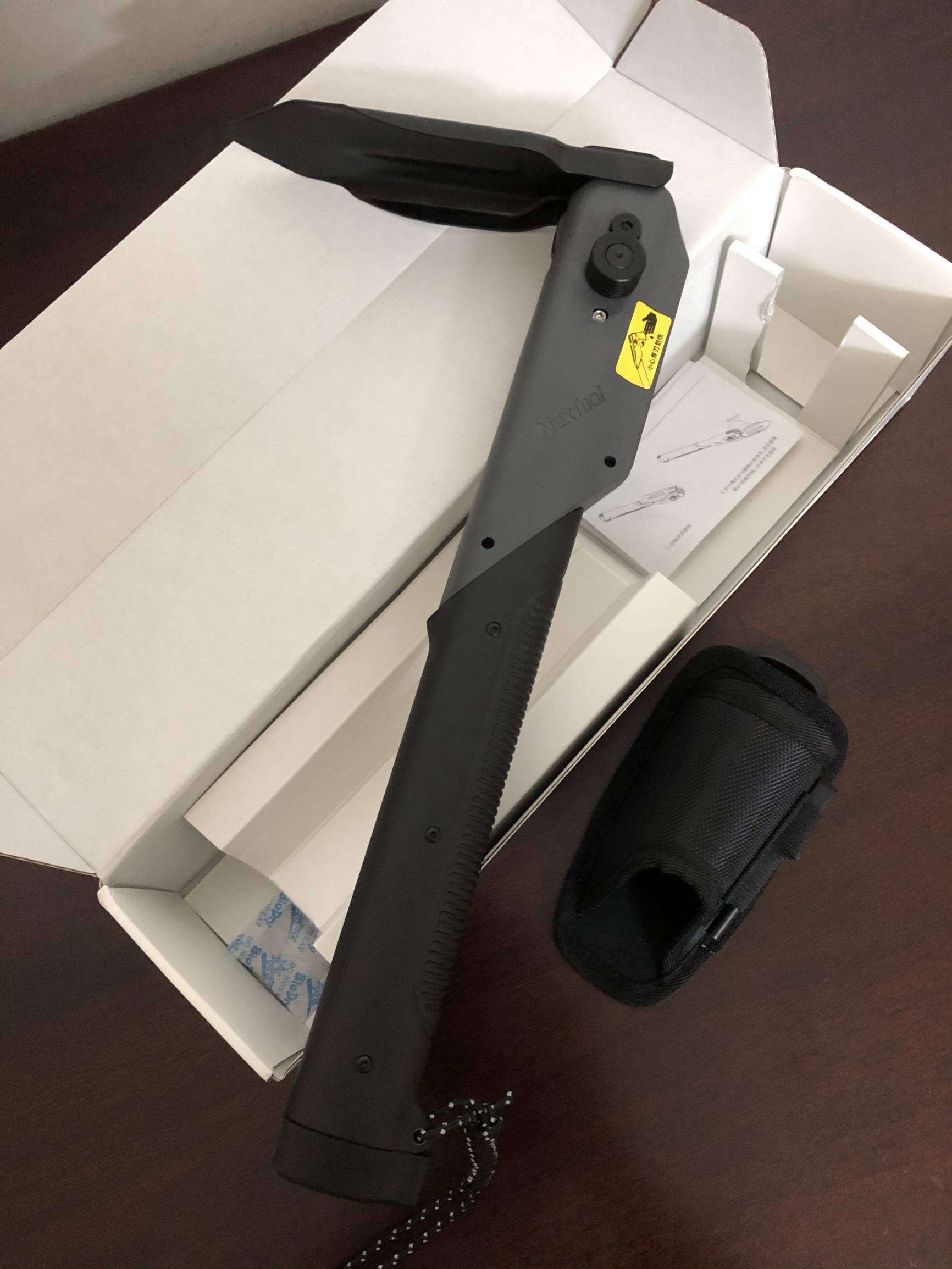 Xẻng gấp dùng trong cắm trại sinh tồn 7 trong 1 NexTool Folding Shovel