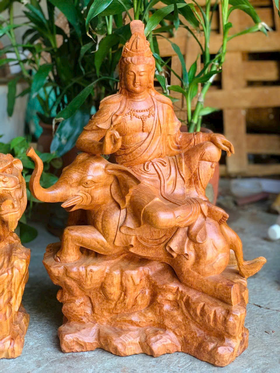 Cặp  Tượng văn thù _phổ hiền bồ tát bằng gỗ hương kt cao 50×39×20cm