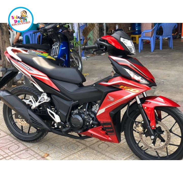 Tem rời winner dán xe đỏ