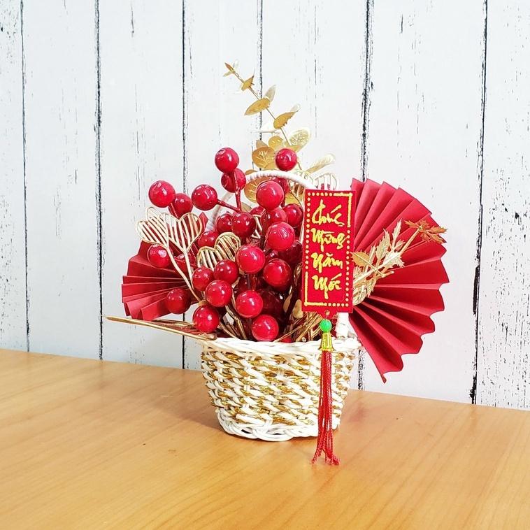 Giỏ đào đông nhí cao 15cm để bàn trang trí tết A03