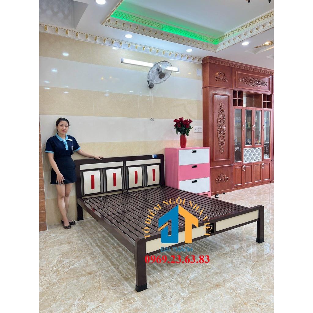 Giường ngủ sắt hộp kiểu gỗ – DT12