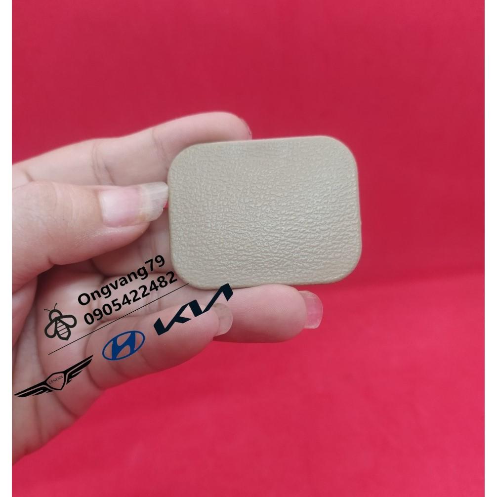 Nắp chụp chân ghế xe Starex - Giá 1 cái