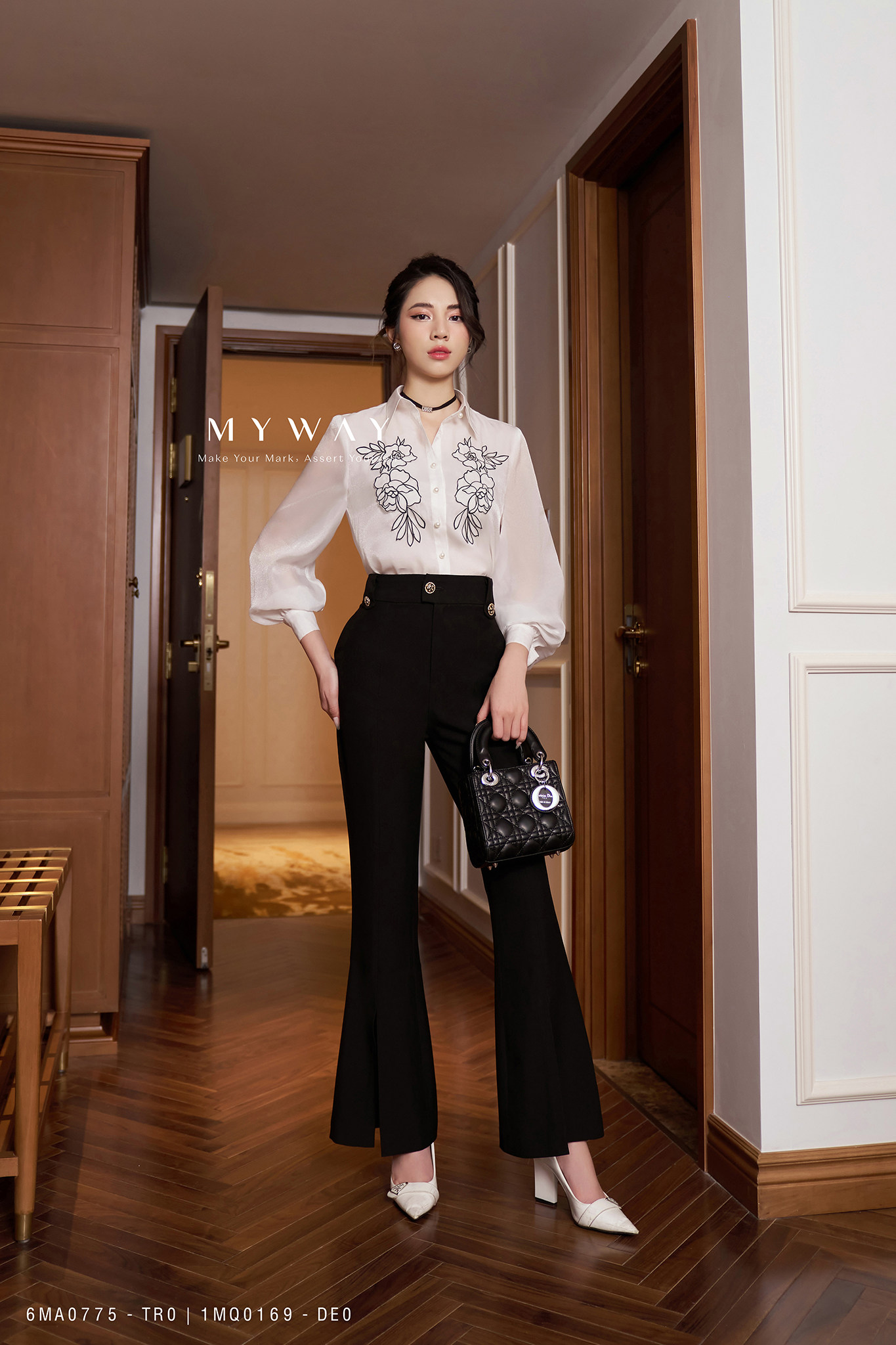 Áo Sơ Mi Công Sở Nữ My Way Cổ Đức Tay Bồng Bo Gấu Đính Hoa Cao Cấp 6MA0775