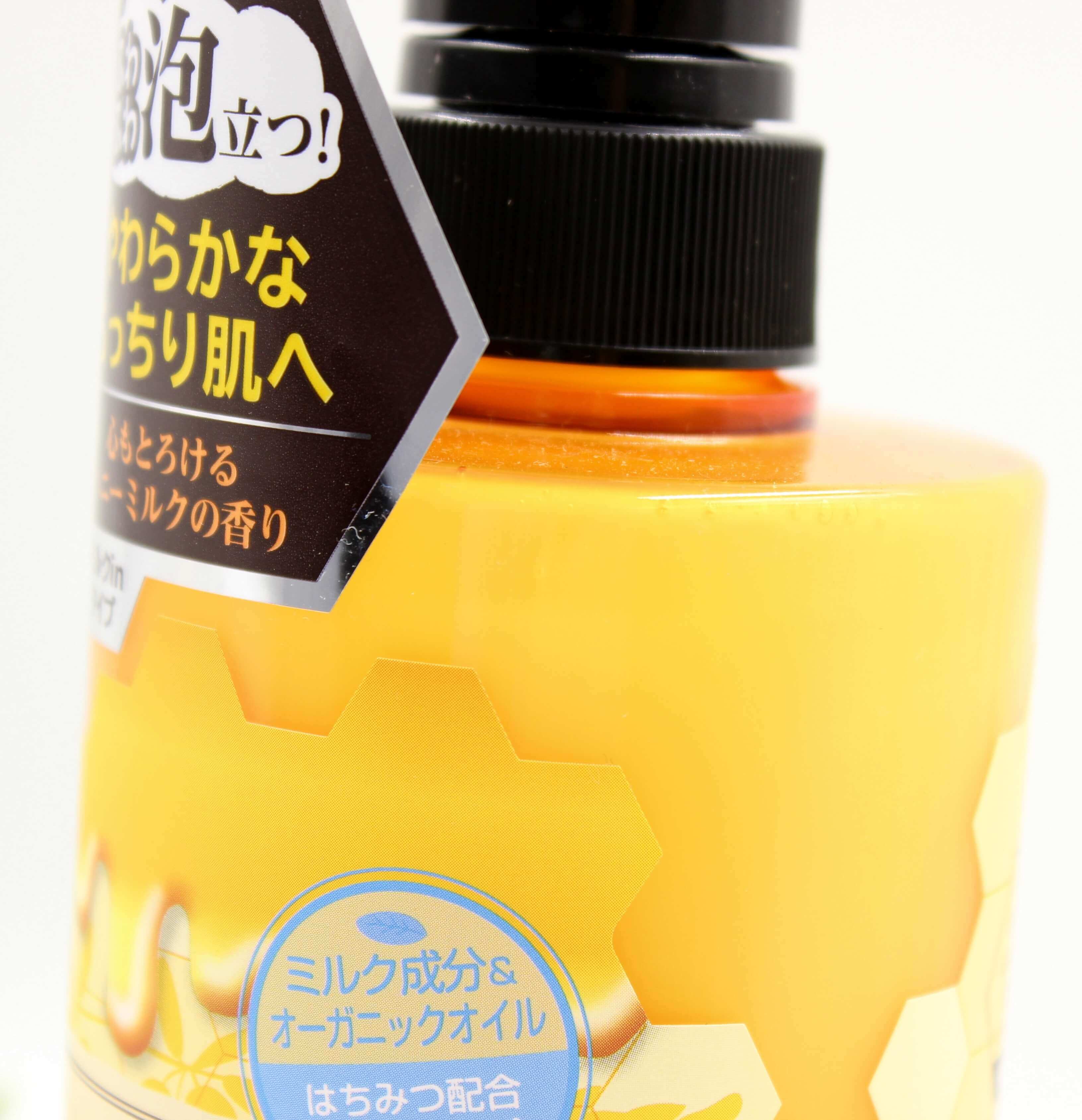 Sữa Tắm Sạch Da Dưỡng Ẩm Không Nhờn Dính Nhật Bản( HONEY BODY SOAP OIL IN TYPE ) 500ML