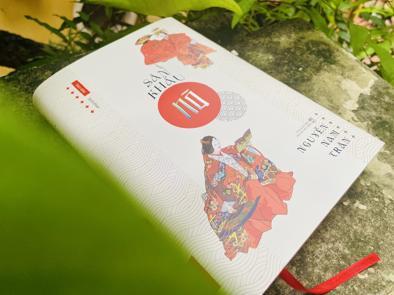 [Sách bìa cứng] Sân Khấu Nô