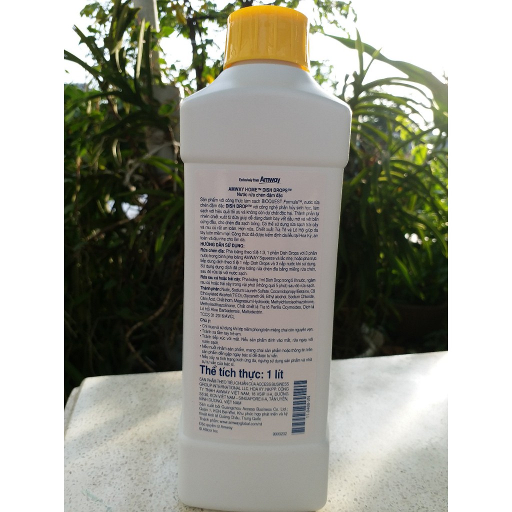 Nước rửa chén đậm đặc DISH-DROP chứa công thức BIOQUEST đậm đặc giúp làm sạch chén đĩa và rau củ hiệu quả tối ưu (1 lít)