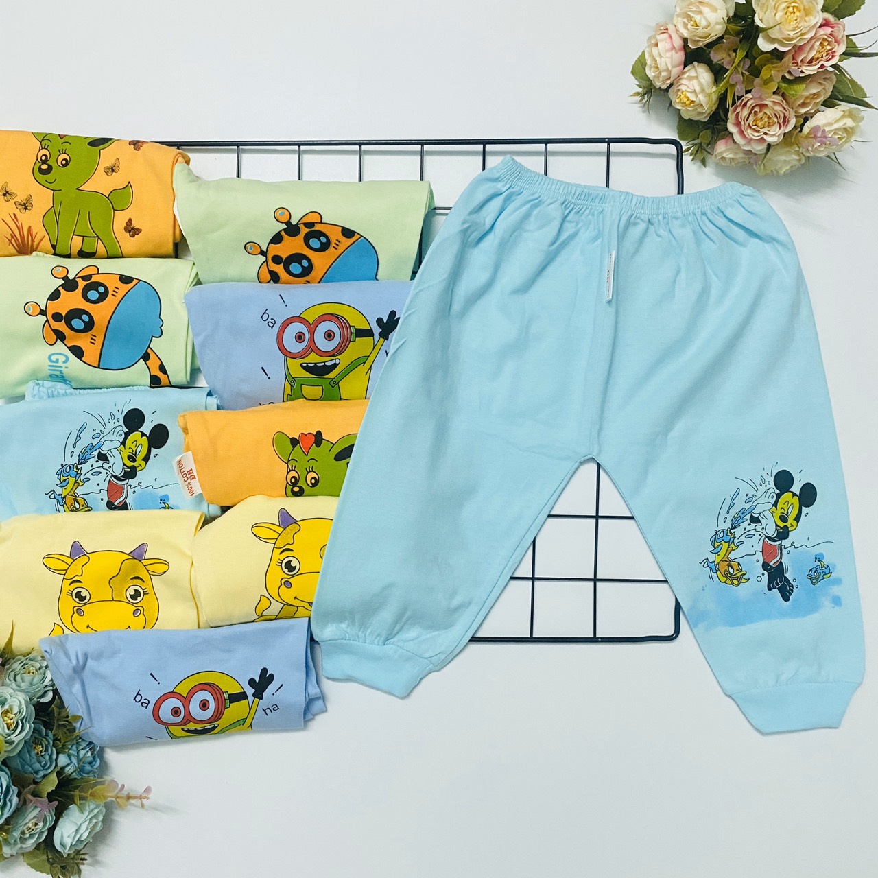 Combo 10 quần dài sơ sinh màu nhạt cotton 100% mềm, mịn, đẹp S-TomTom Baby cho bé trai, bé gái
