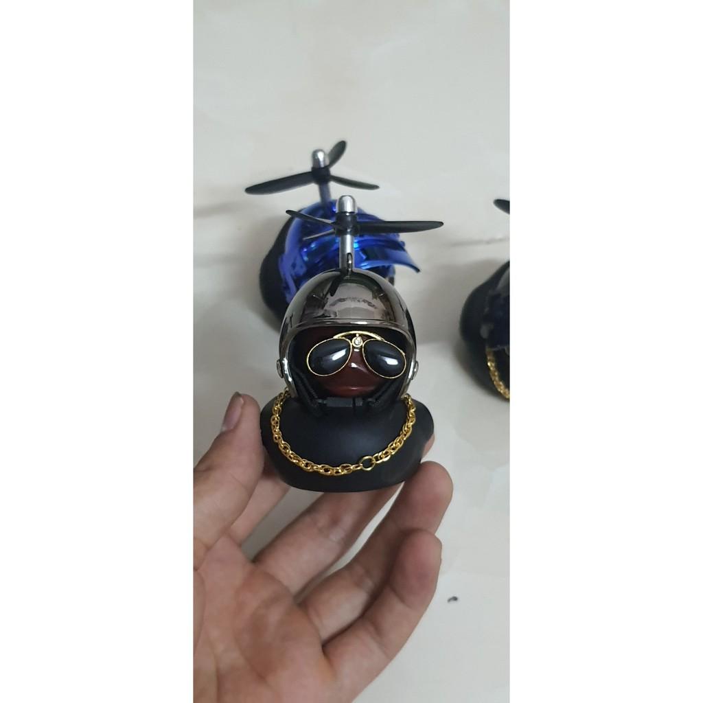 Vịt đen trang trí ô tô xe máy