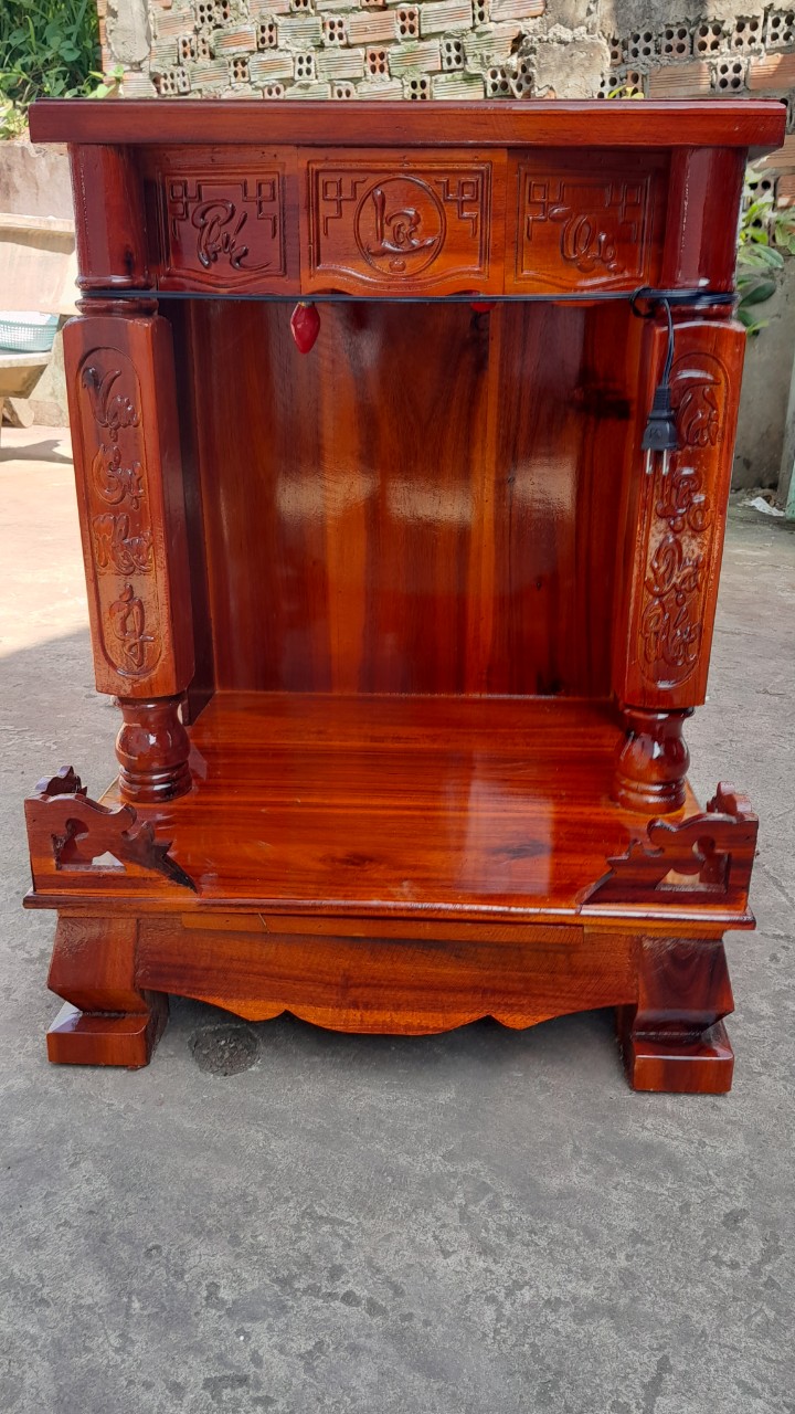 Bàn thờ thần tài ông địa gỗ Tràm cột vuông 40 X 60 CM