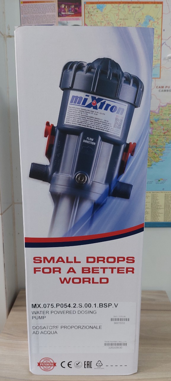 Máy pha định lượng thuốc thú y tự động 1-5%, hiệu Mixtron-xuất xứ Ý-bảo hành chính hãng.
