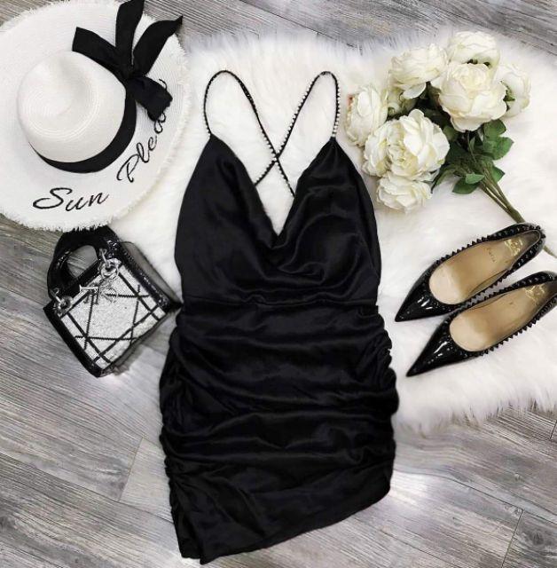 Đầm body cổ đổ dây chéo lưng kết ngọc