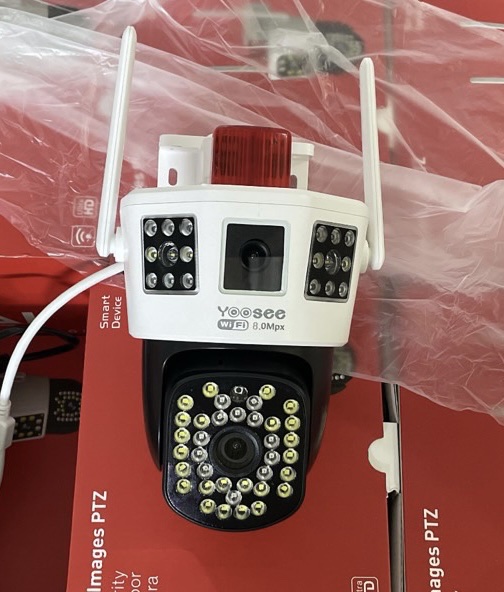(Mẫu mới 2024) Camera WIFI YooSee 4 mắt 3 màn hình PTZ 12.0MPx - tích hợp 54 đèn LED siêu sáng hỗ trợ đàm thoại 2 chiều, cảnh báo chuyển động - Hàng chính hãng