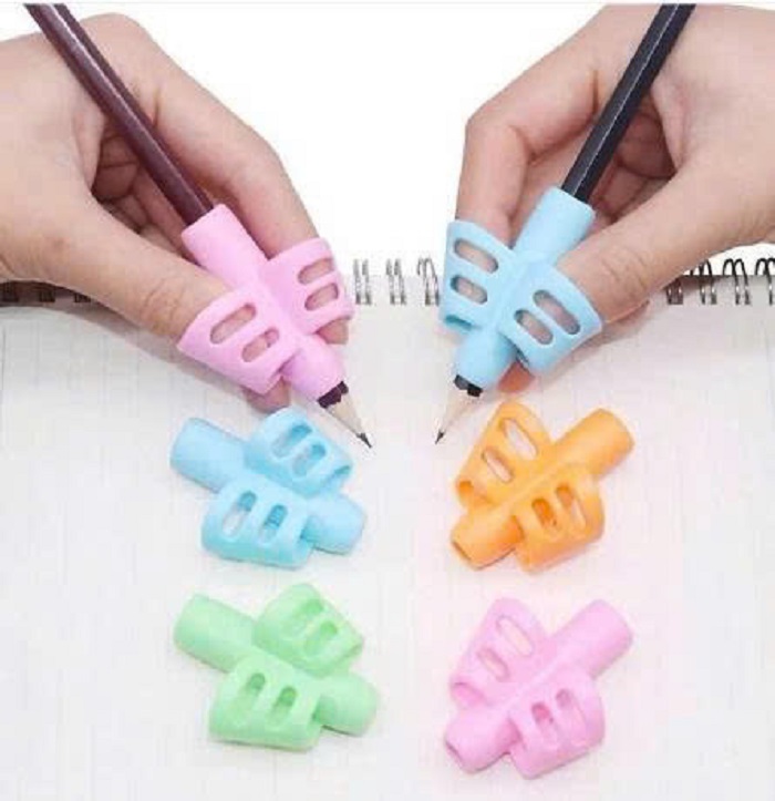 [KoSuyTu] COMBO 3 ĐỆM BÚT SILICON CẦM TAY CHO BÉ TẬP VIẾT ĐÚNG CÁCH