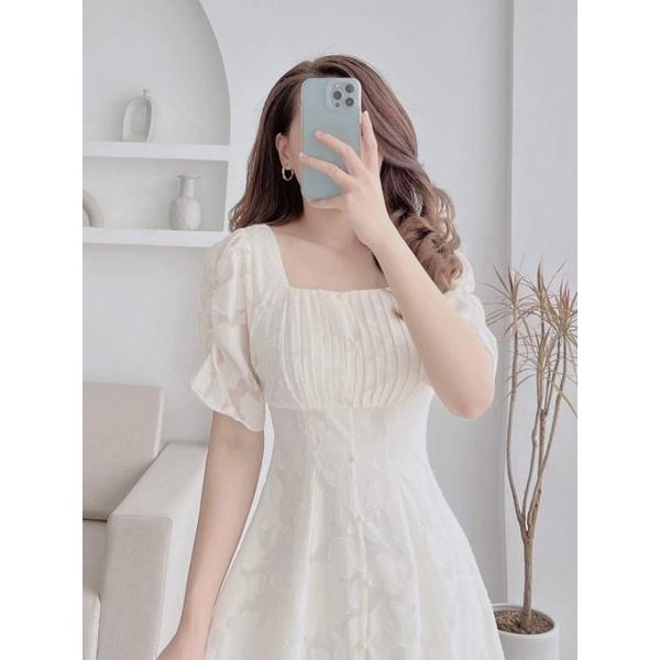 Đầm xếp ly ngực phối cúc ngọc