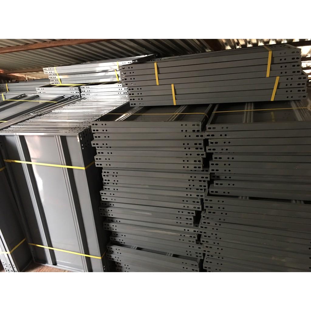 Sàn sắt dài 80cm , rộng 30cm dùng để lắp kệ đựng đồ đa năng