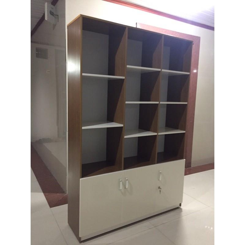 Kệ trang trí nhựa đài loan