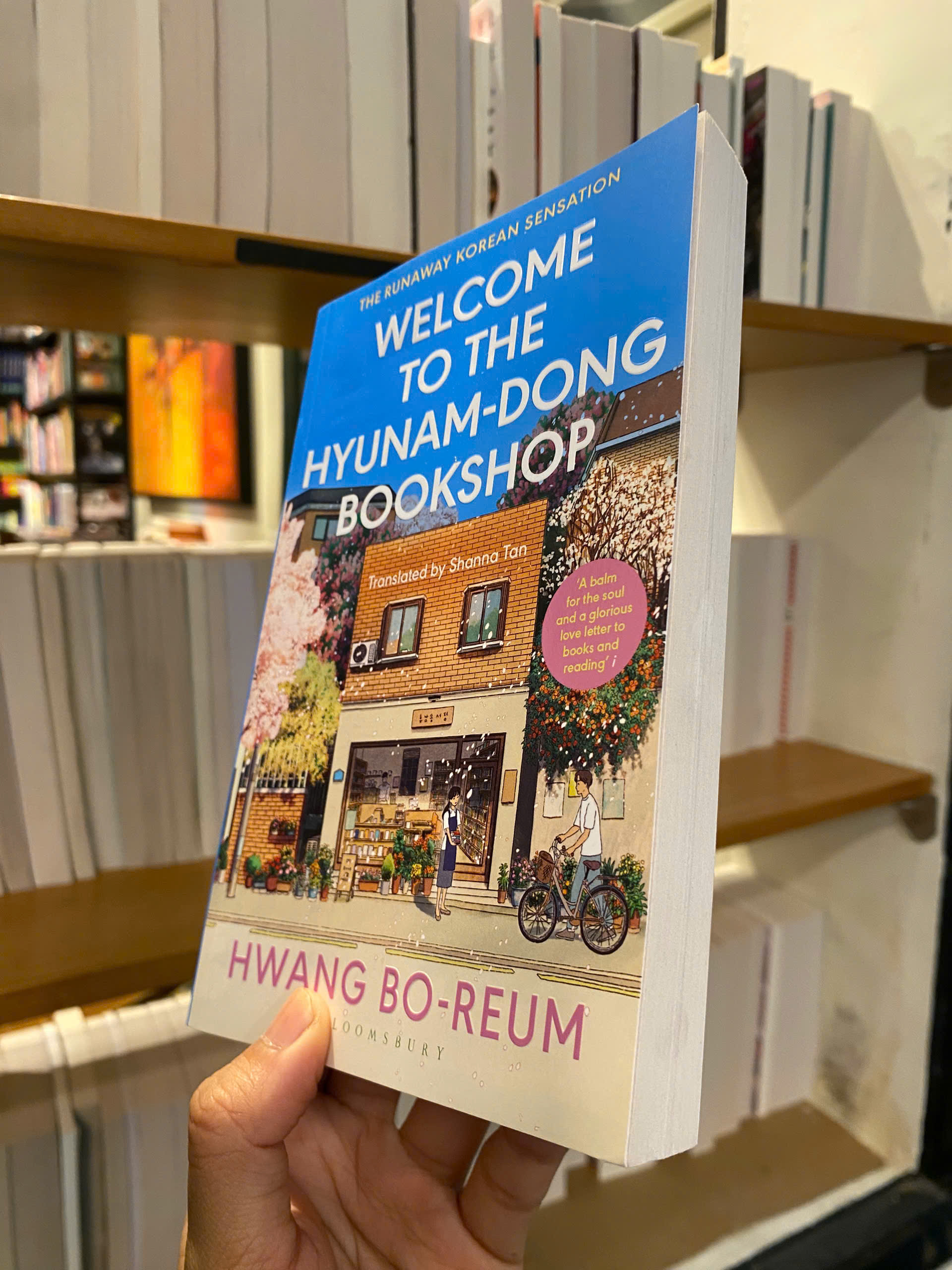 Sách - Welcome to the Hyunam-dong Bookshop: The heart-warming Korean sensation by Hwang Bo-reum