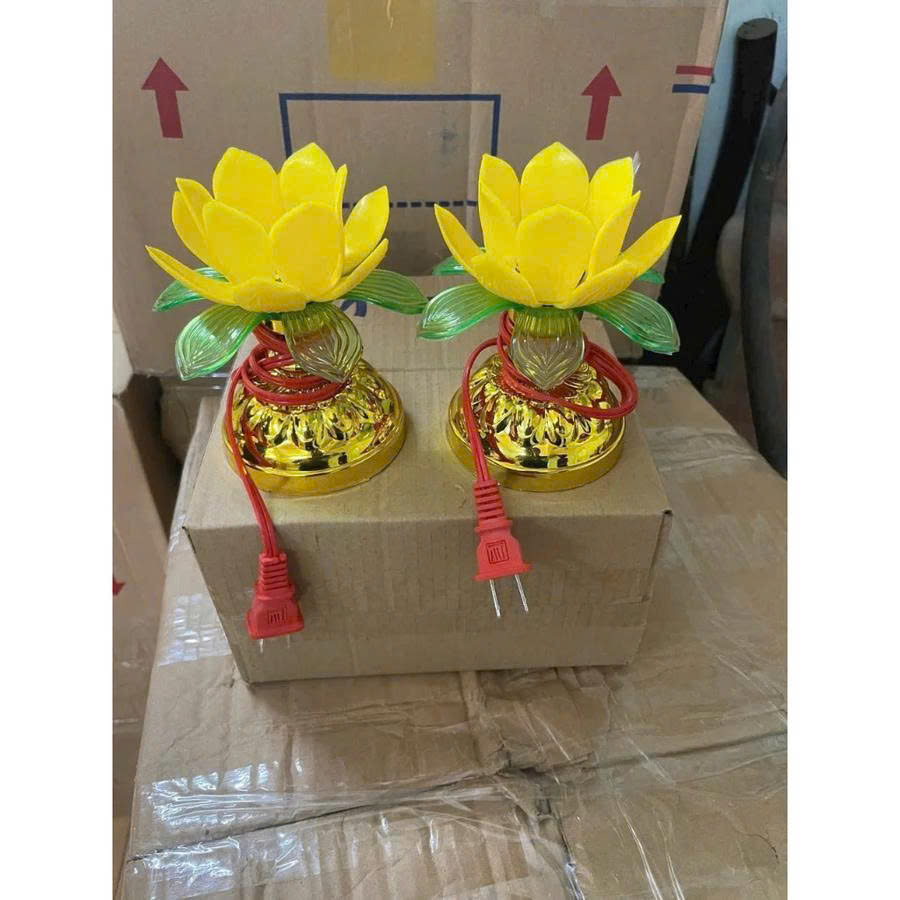 Bộ 2 Đèn Hoa Sen Nhựa Để Bàn Thờ Trang Nghiêm – Ánh Sáng Ấm Áp – Trang Trí Đẹp