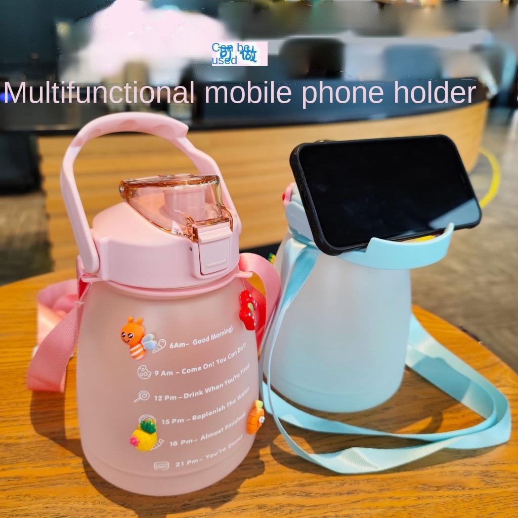 Bình Đựng Nước Dễ Thương Có Vạch Báo Giờ Uống Nước 1300ml có miếng dán stick dễ thương