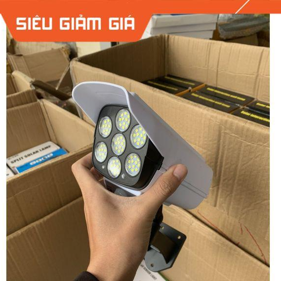 Đèn năng lượng mặt trời giả Camera chông trộm cảm ứng tự động bật, tắt, có điều khiển 3 chế độ sáng