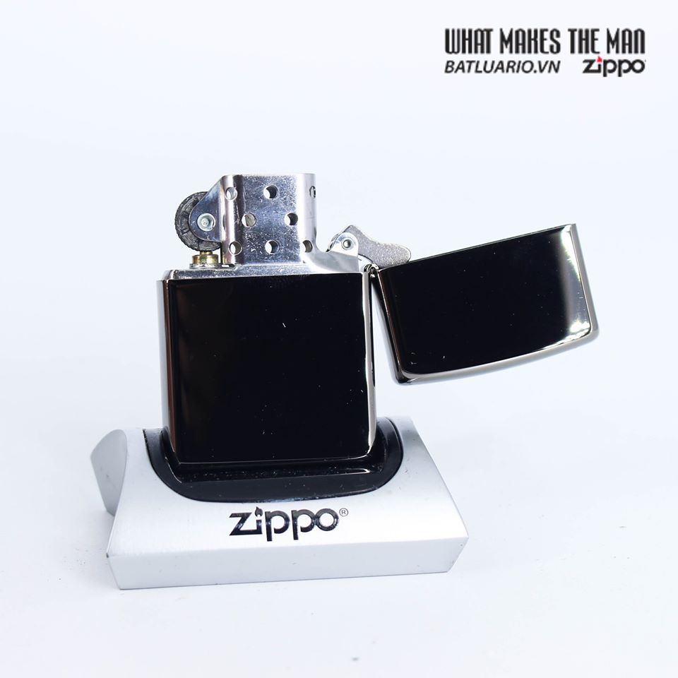 Bật Lửa Zippo 49141 – Zippo Skull Mountain Black Ice