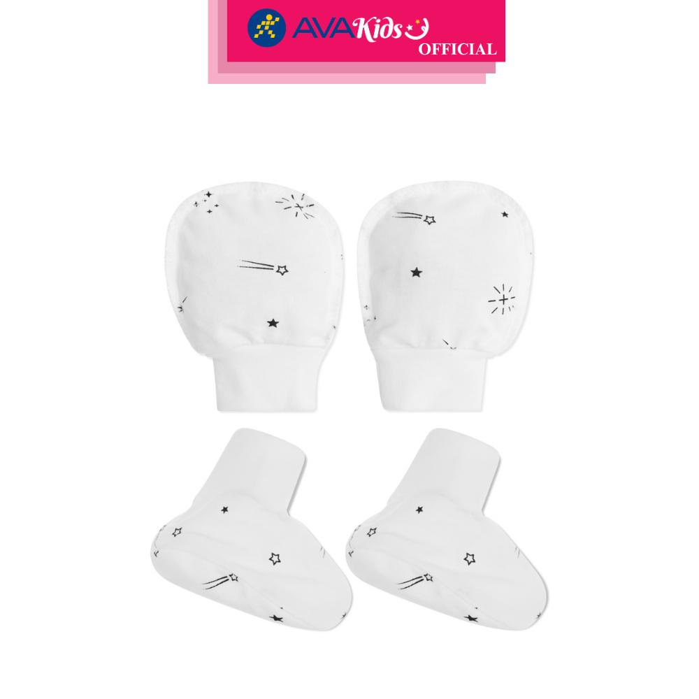 Bộ bao tay, bao chân sao băng đen IQ Baby màu trắng (0 - 3 tháng) - Hàng Chính Hãng